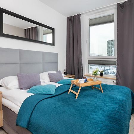 Solvo Apartment With Balcony & Parking Gdansk Przymorze By Noclegi Renters エクステリア 写真